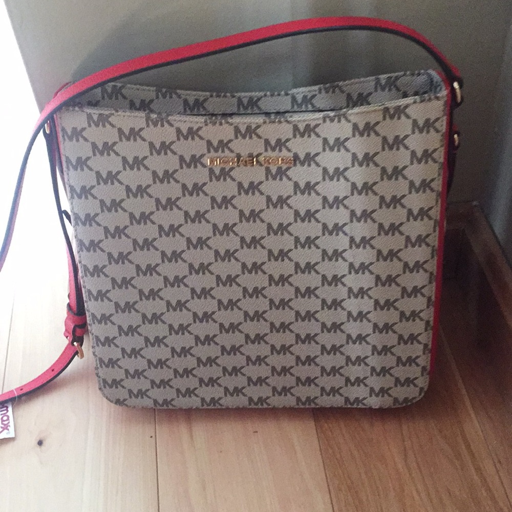 Michael Kors Crossbody